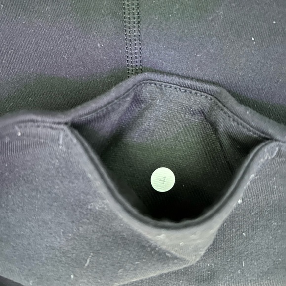 Lululemon Crops - Picture 4 of 6